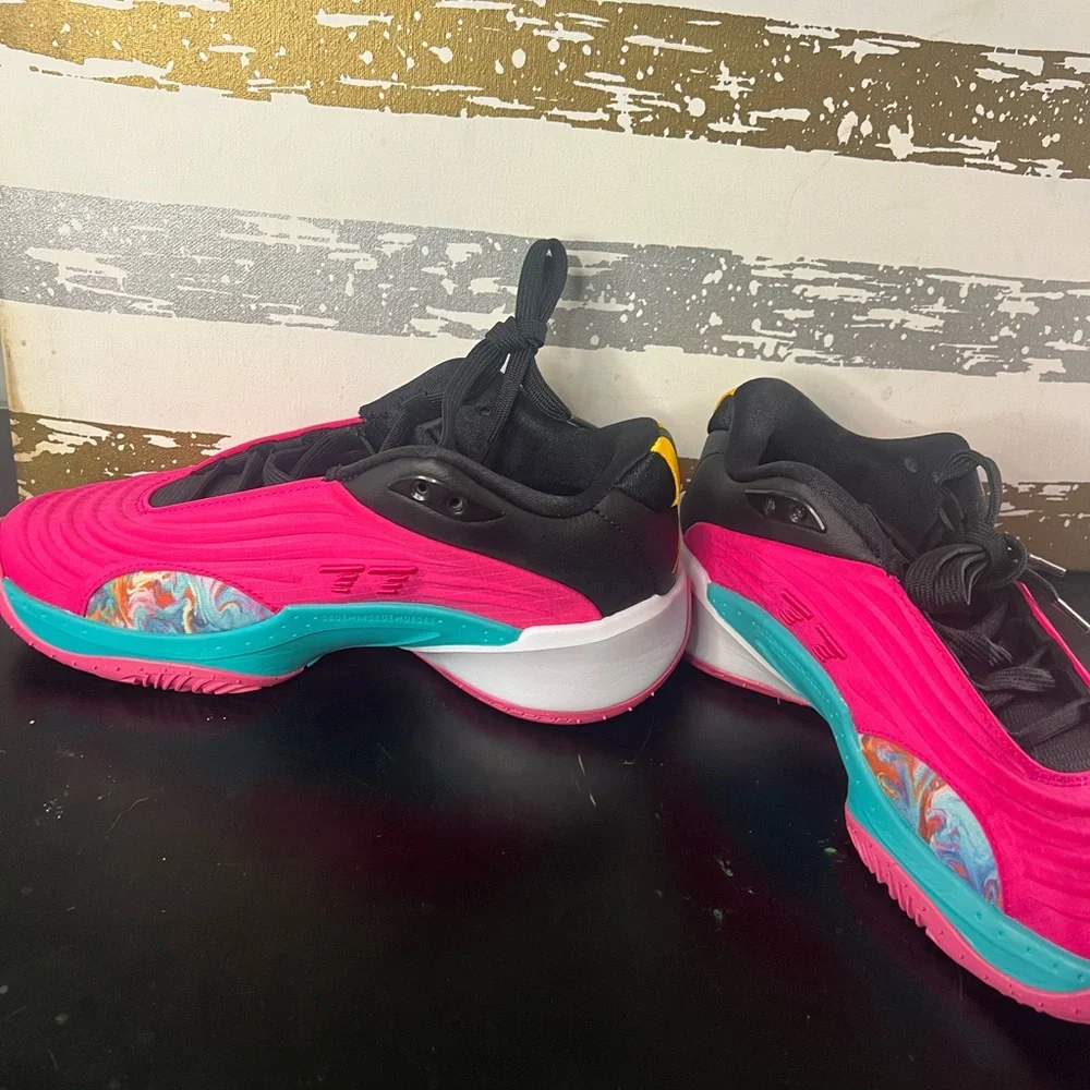 Jordan Luka 3 - Picture 5 of 9